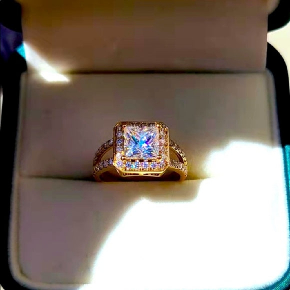 Solid 14k gold 2ct princess moissanite ring